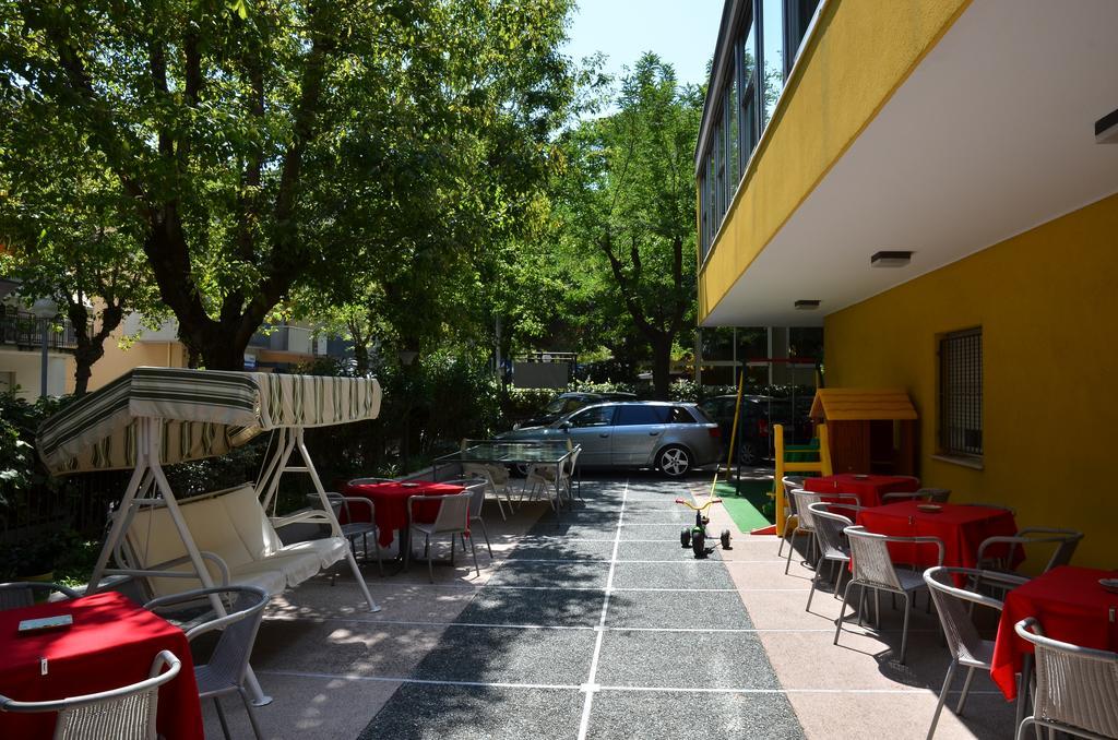 Hotel Betulla Rimini Extérieur photo